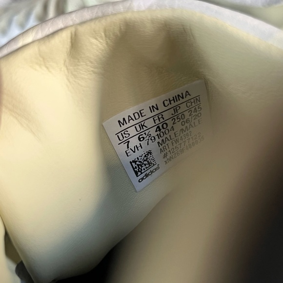 Adidas Camouflage Superstar Shoes - Men’s 7 / Women’s 8 - Picture 10 of 11